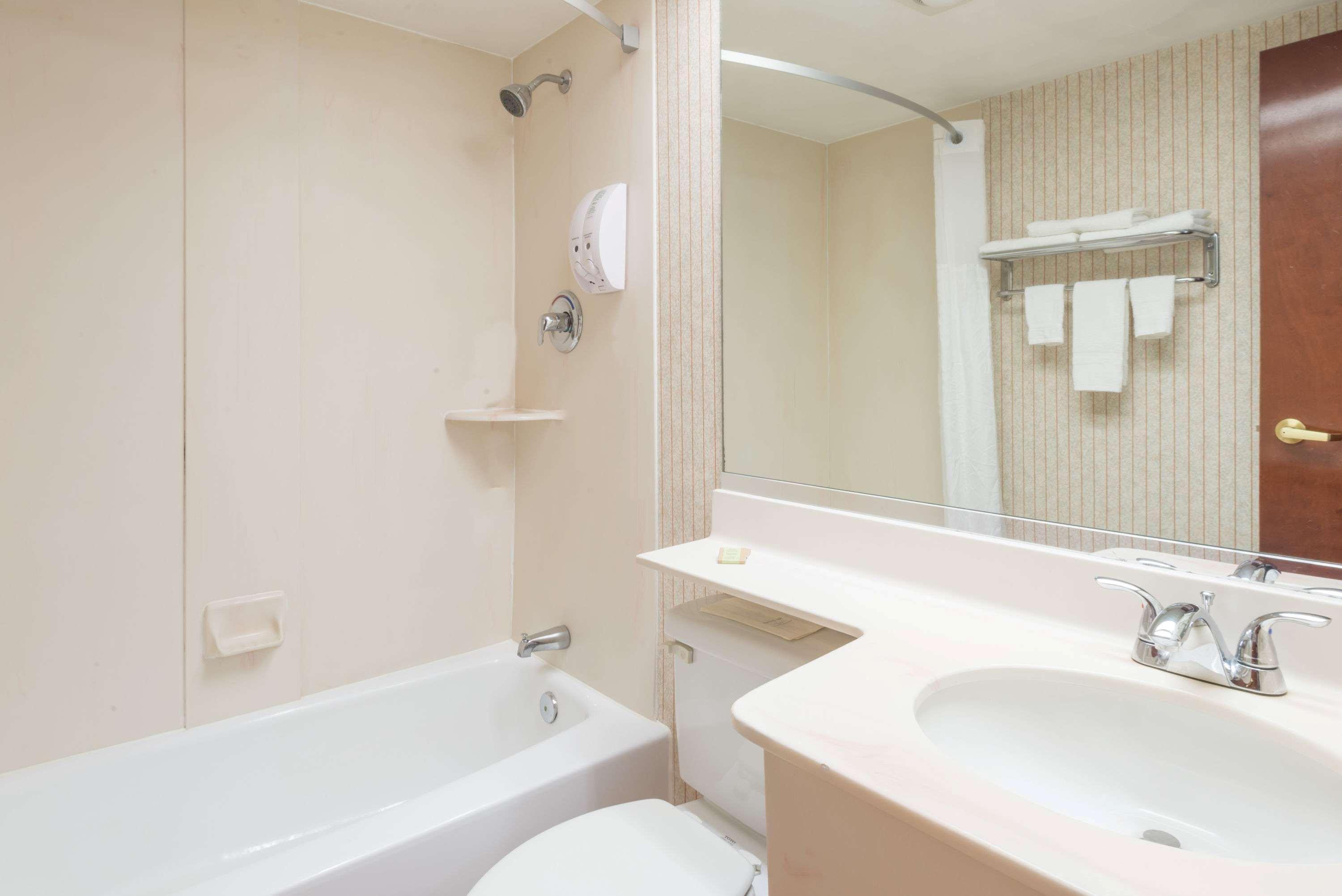 ซูเปอร์ 8 บาย วินด์แฮม เวสต์ กรีนวิช/โพรวิเดนซ์ Hotel West Greenwich ภายนอก รูปภาพ